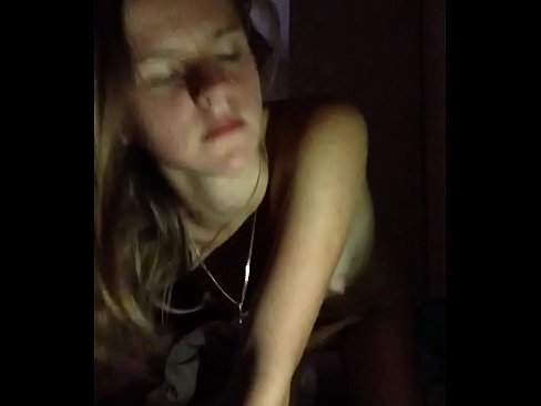❤️ Seorang gadis masturbasi dan mani muncrat Porno pada kami id.pinkporno.ru ❤
